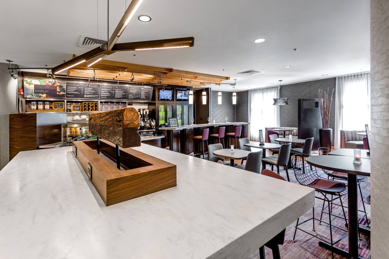 Food & Drinks 5, Courtyard by Marriott Easton-Columbus, Franklin