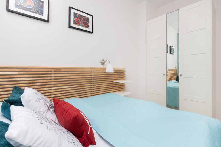 Bedroom 3, Sky Blue Apartment Waszyngton by Renters, Warsaw