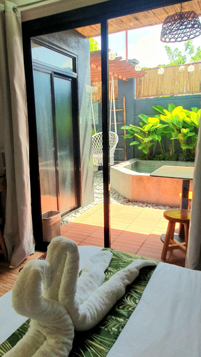 Bedroom 2, The Farm Shack Villas: Diamond, Amadeo