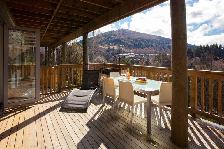 The Love Shack, Queenstown-Lakes