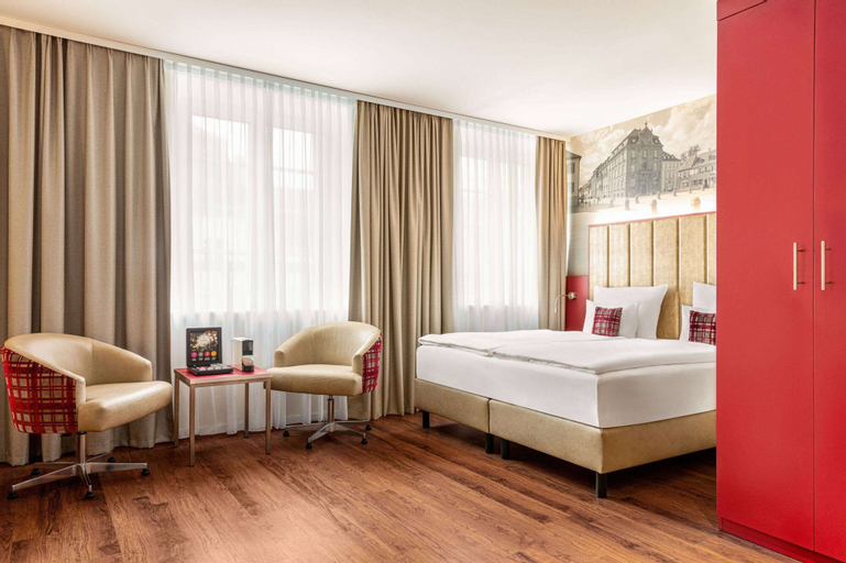 Bedroom 30