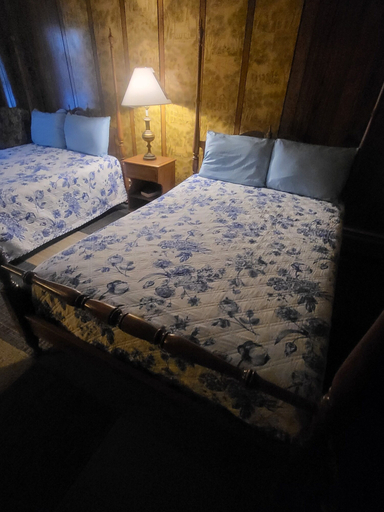 Bedroom 3, Pocono Mountains Hotel and Spa, Wayne