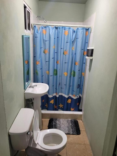 Bathroom 3, AIRPORT INN, Roatán