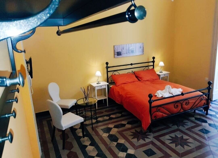 Bedroom 4, Central Suites, Catania