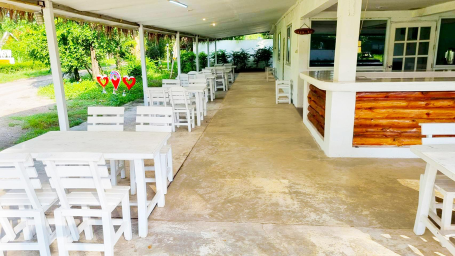 Food & Drinks 3, The Golden View Resort Bee Garden, Suan Phung