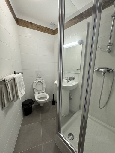 Bathroom 4, Hôtel Royal Montreuil, Seine-Saint-Denis
