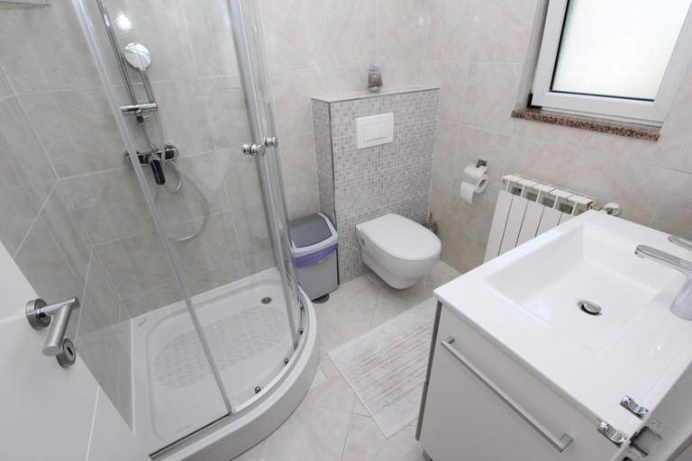Bathroom 3, Apartments Tanja, Rovinj