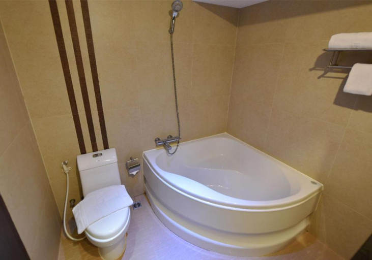 Bathroom 5, Bangkok City Hotel, Pathum Wan