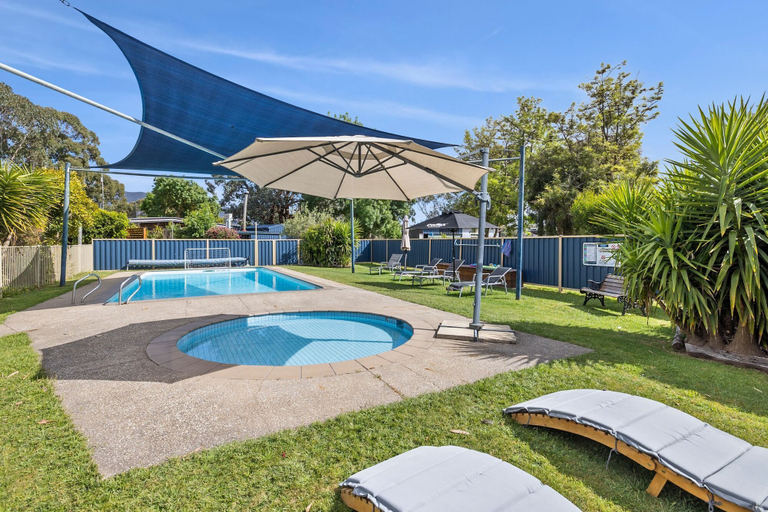 Sport & Beauty 3, Halls Haven Holiday Units, N. Grampians - Stawell