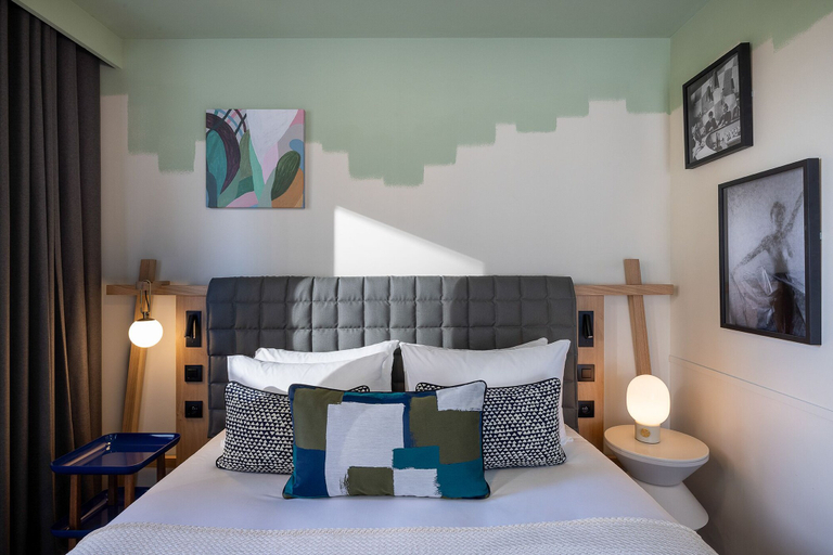 Bedroom 4, Hôtel Les Artistes, Paris