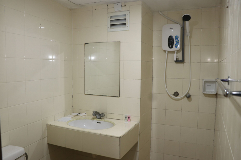 Bathroom 4, Hotel Seri Putra, Kuala Lumpur