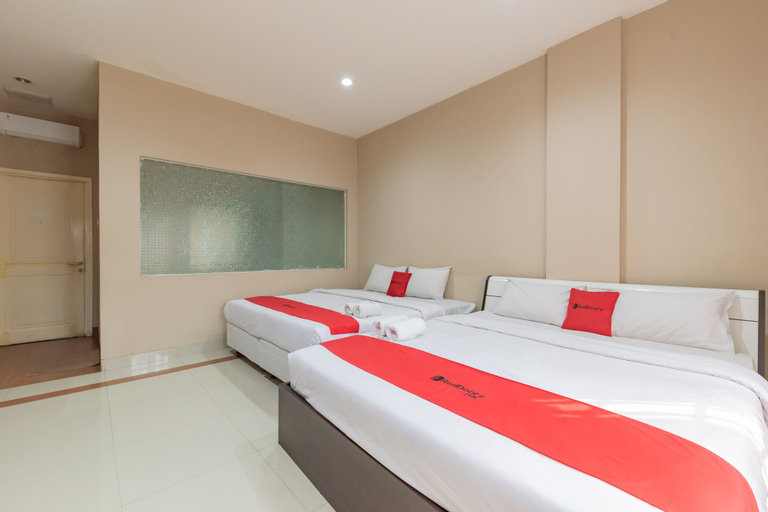 Bedroom 24