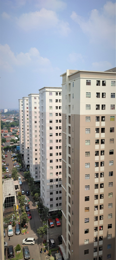 Exterior & Views 18