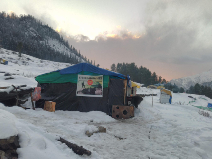 Kheerganga Hike Camps, Kullu