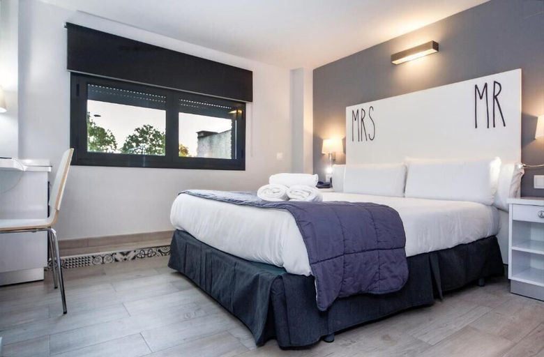 Bedroom 3, Hotel Sant Pere II, Barcelona