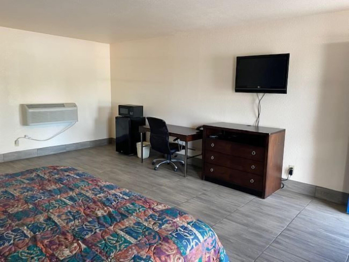 Bedroom 2, Texas Inn, Guadalupe