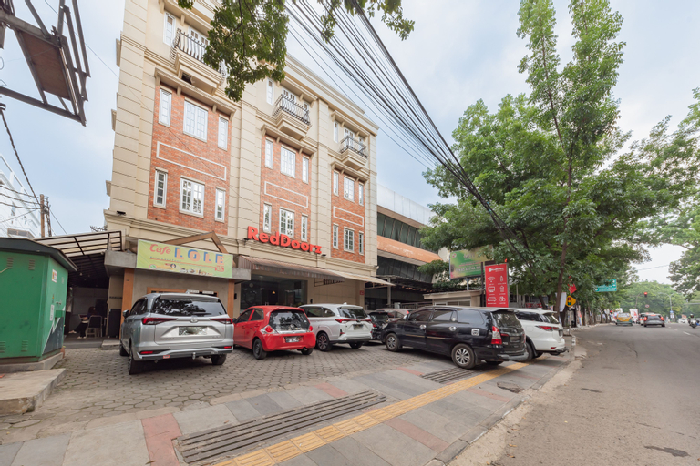 Exterior & Views 2, RedDoorz @ Malabar Street, Bandung