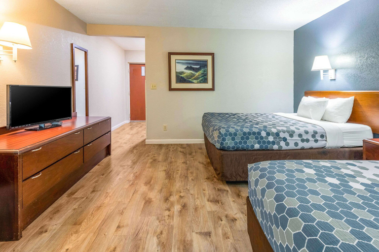 Bedroom 3, Econo Lodge Inn & Suites On The River, Sevier