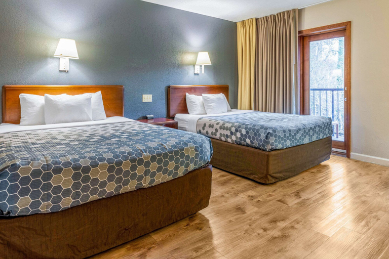 Bedroom 3, Econo Lodge Inn & Suites On The River, Sevier
