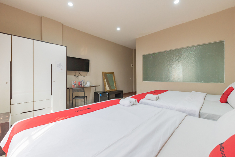 Bedroom 14
