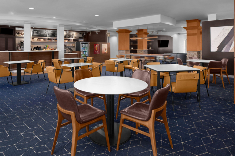 Food & Drinks 4, Courtyard by Marriott Phoenix West/Avondale, Maricopa