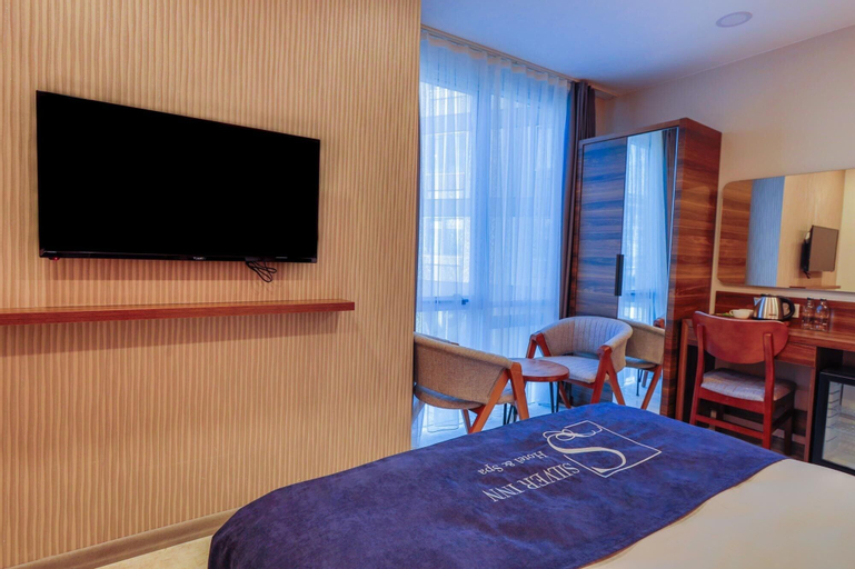 Bedroom 8