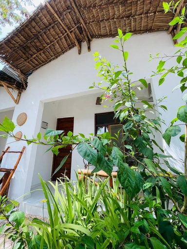 Exterior & Views 2, Babalao Bungalows, Kaskazini 'A'