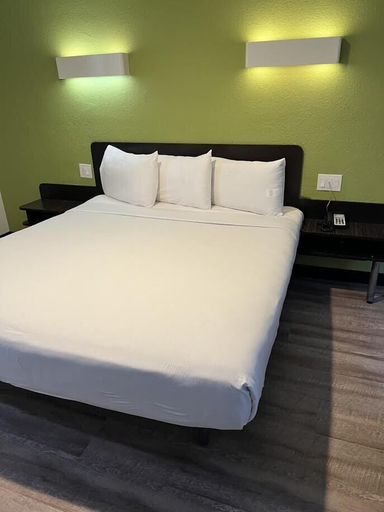 Bedroom 4, Motel 6 Modesto, CA - Downtown, Stanislaus