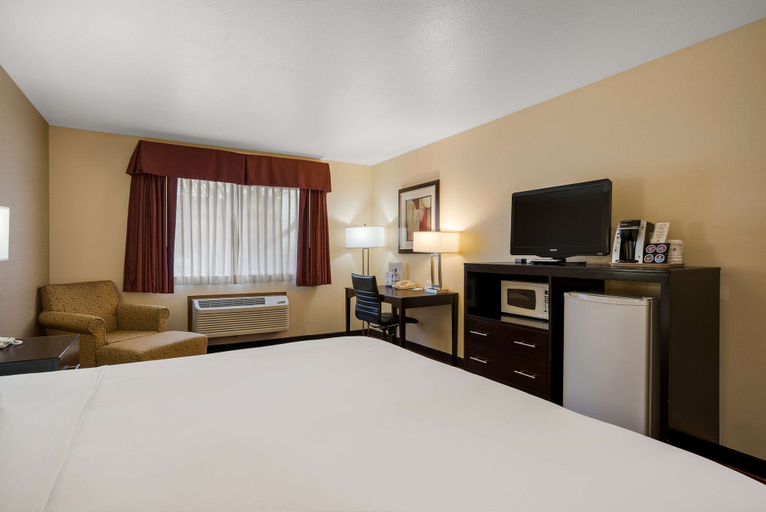 Bedroom 3, Best Western Hermiston Inn, Umatilla