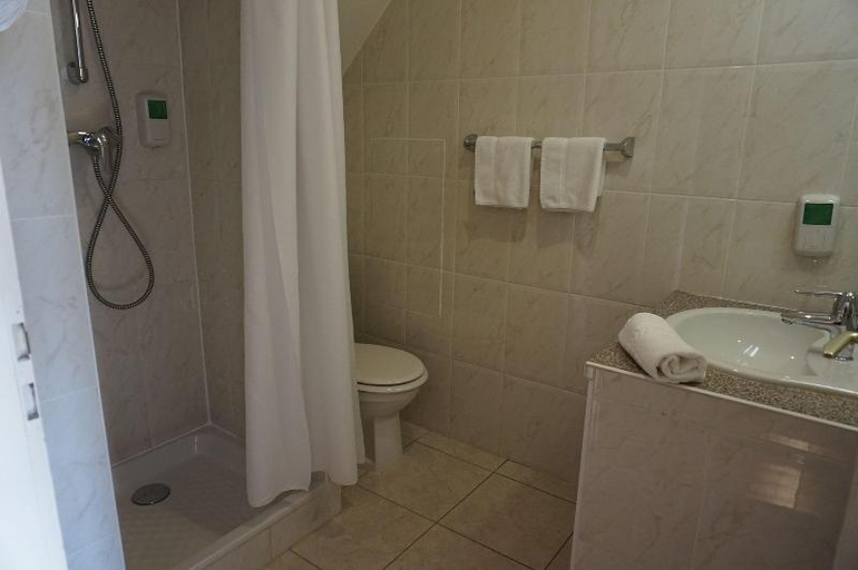 Bathroom 4, Citotel Hotel Pax, Bas-Rhin