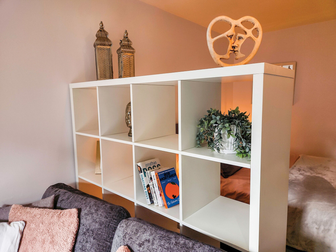 Living area 3, Portway Nook - 1 Bed Studio - Bishopston, Swansea