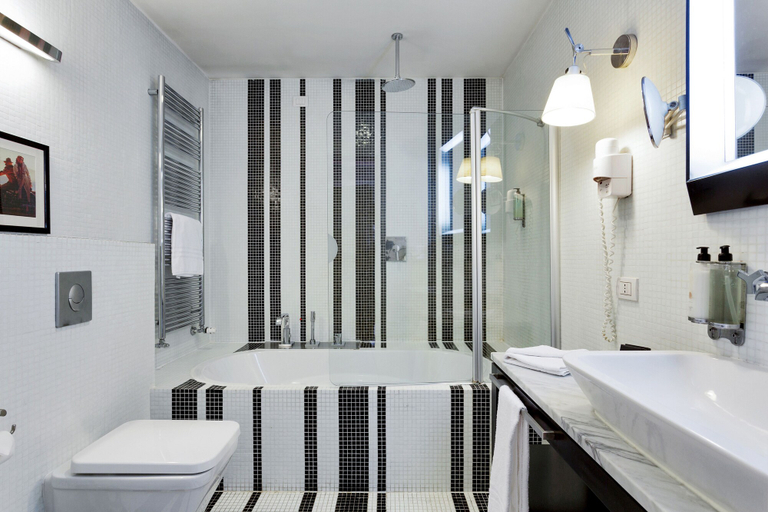 Bathroom 5, Italiana Hotels Milan Rho Fair, Milano