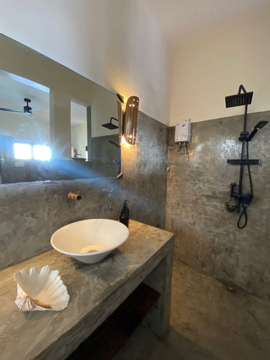 Bathroom 6