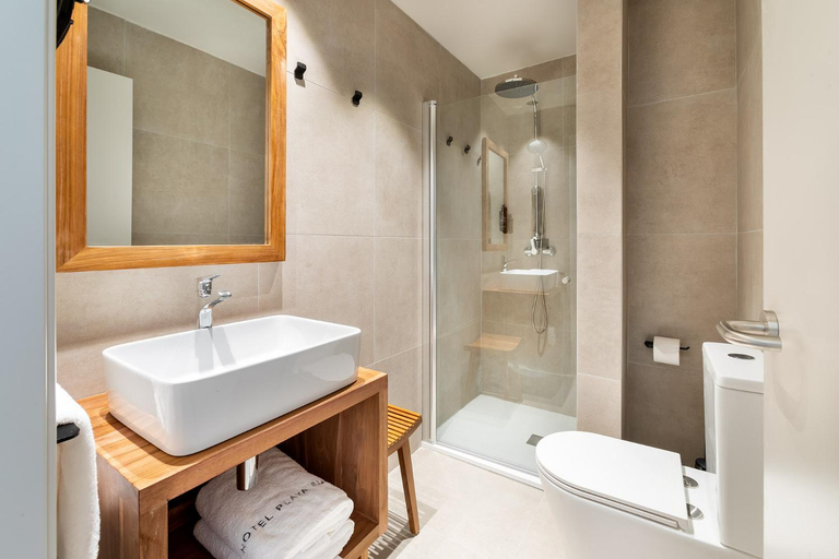 Bathroom 4, PLAYA SURF CBbC HOTEL, Santa Cruz de Tenerife