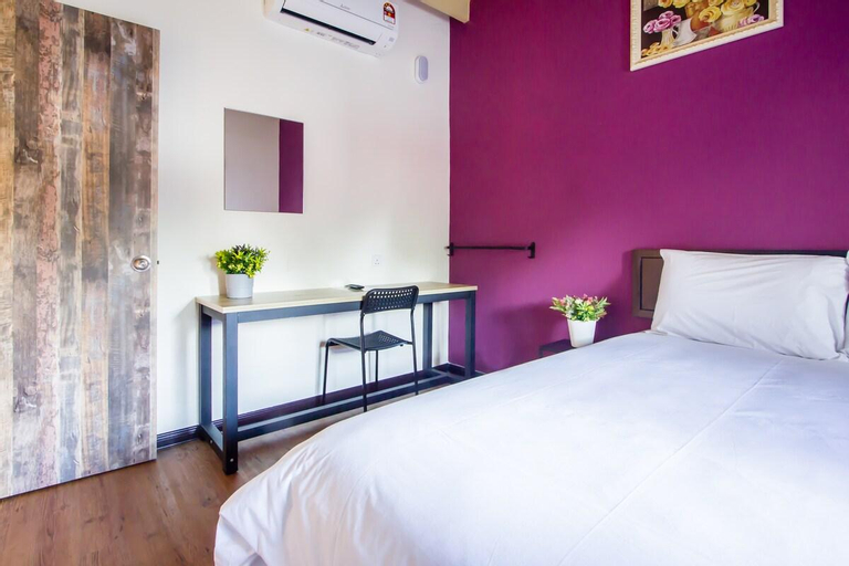 Bedroom 23