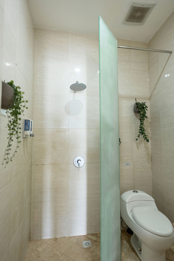 Bathroom 5, Uluwatu Cliff Apartment 2, Badung