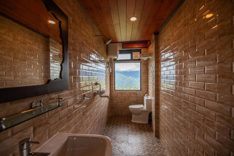 Bathroom 2, Himalayan Horizon by VEO - Part of StayVista, East Sikkim