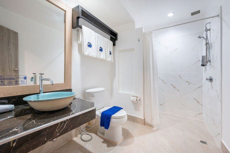 Bathroom 5, Kokotel Pattaya South Beach, Pattaya