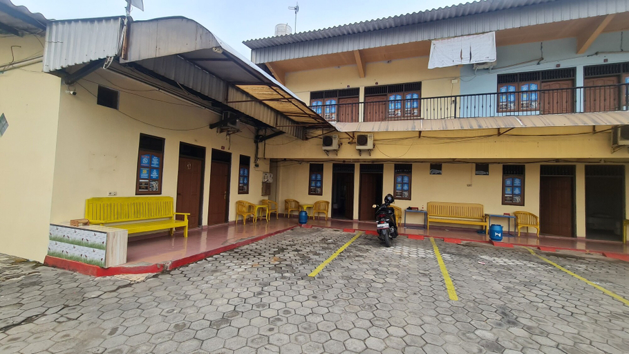 Exterior & Views 2, Hotel O Wisma Subur Syariah, Pekalongan