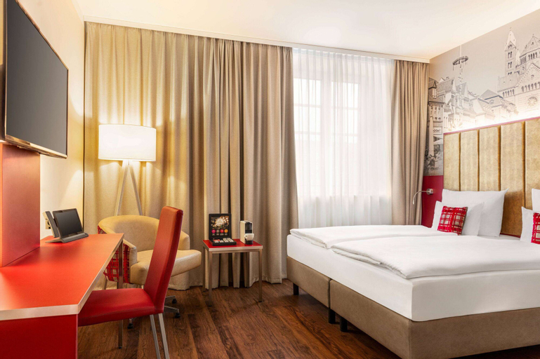 Bedroom 27