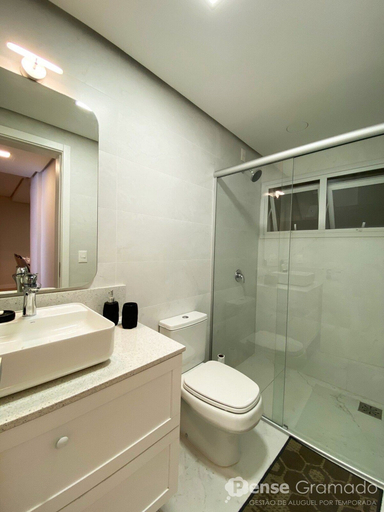 Others 4, Apartamento Loft 235 no Centro de Canela, Canela