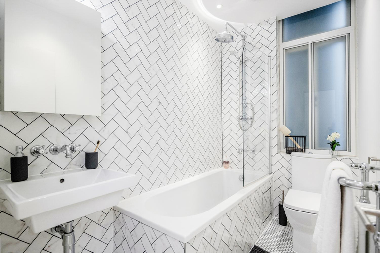 Bathroom 2, Kula London - Fitzrovia Newman St, London
