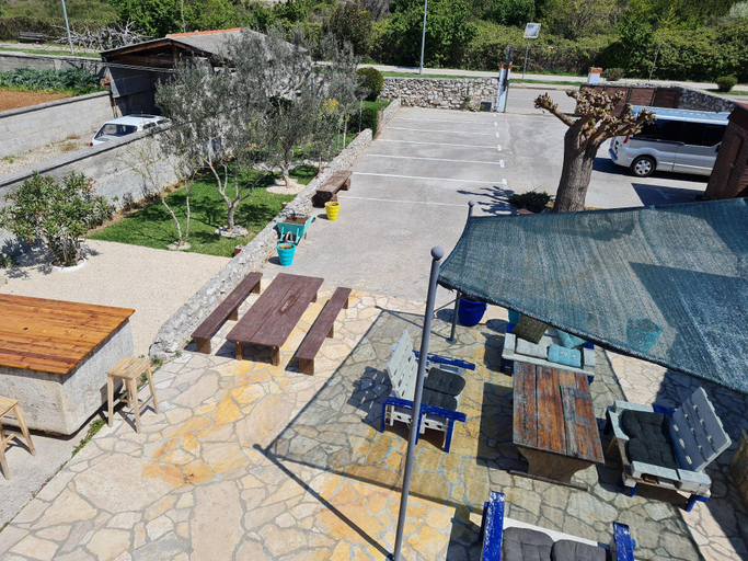 Others 5, Lazy Monkey Hostel, Zadar