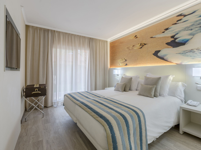 Bedroom 4, Oliva Nova Beach & Golf Hotel, Valencia