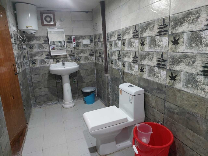 Bathroom 3, PRIDE INN LUXURY RESORT BY UK HEAVEN, Garhwal