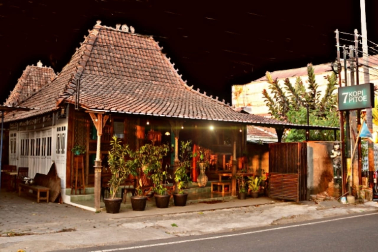 Exterior & Views 2, Danastri Homestay, Yogyakarta