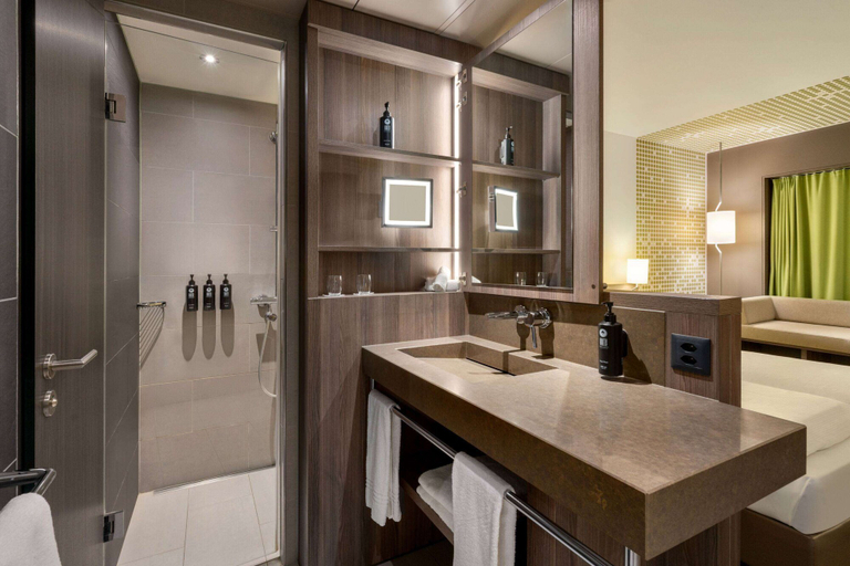 Bathroom 4, Vienna House by Wyndham Zur Bleiche Schaffhausen, Schaffhausen