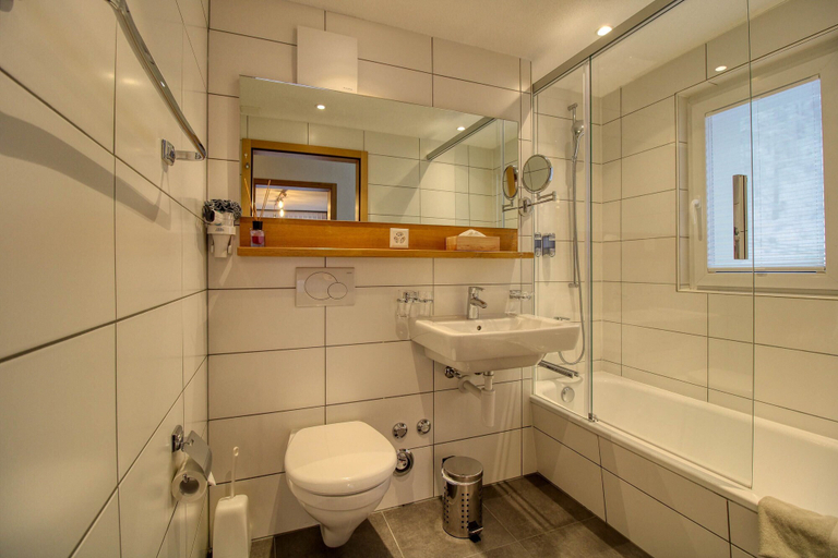 Bathroom 3, Ferienhaus Matterhorngruss, Visp