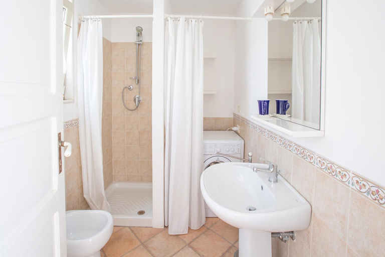 Bathroom 2, 3556 Dimore al Castello - App. by Barbarhouse, Foggia