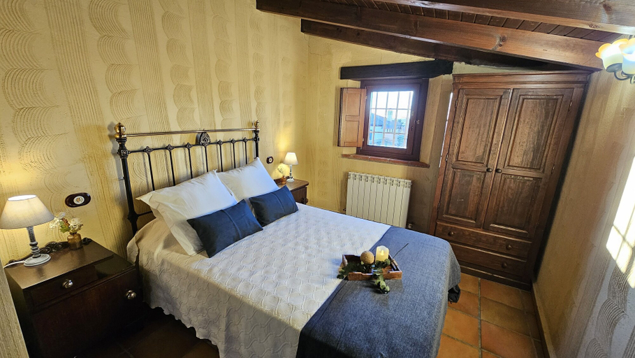 Bedroom 2, Hotel La Clerecía De Ledesma, Salamanca